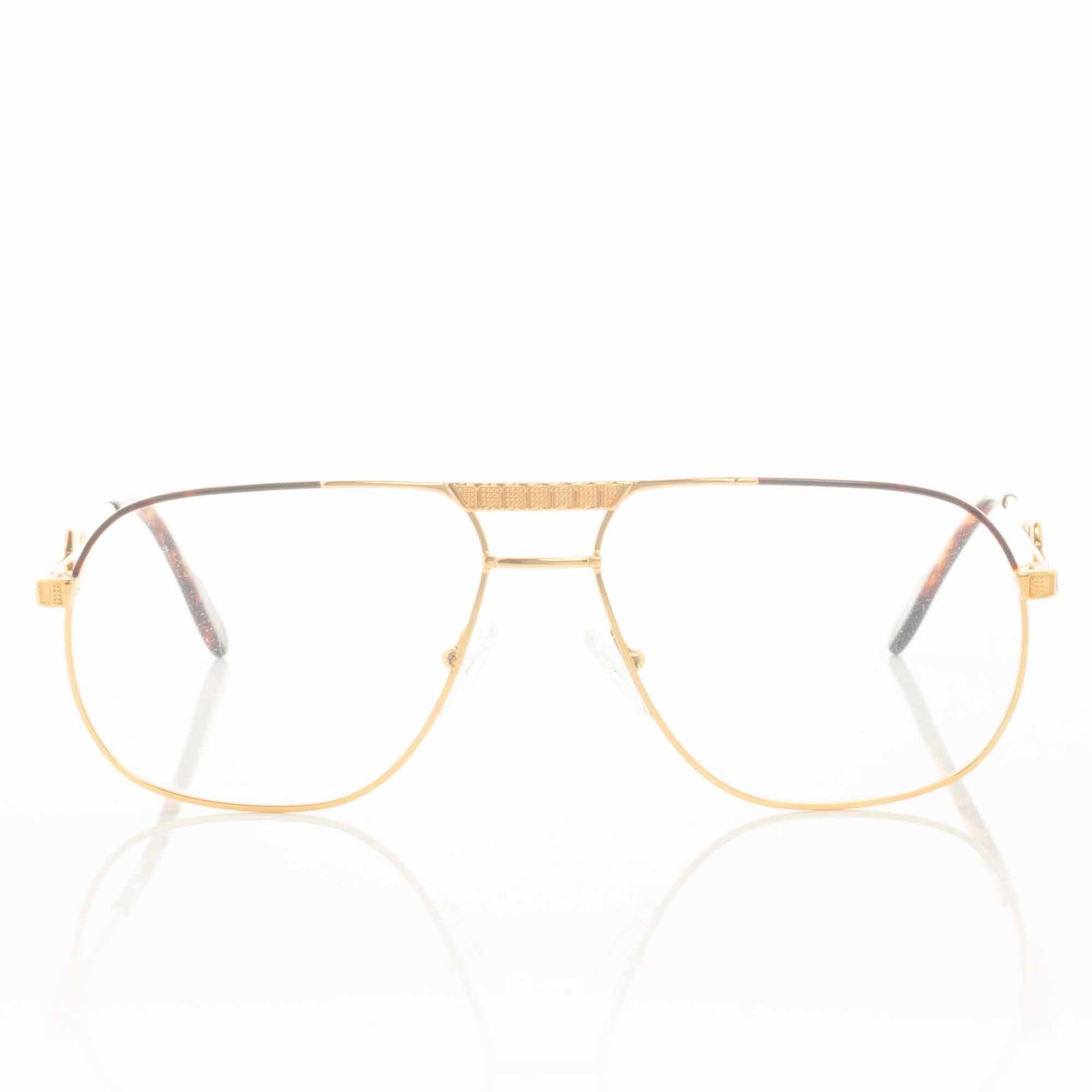 HILTON - EXCLUSIVE 022