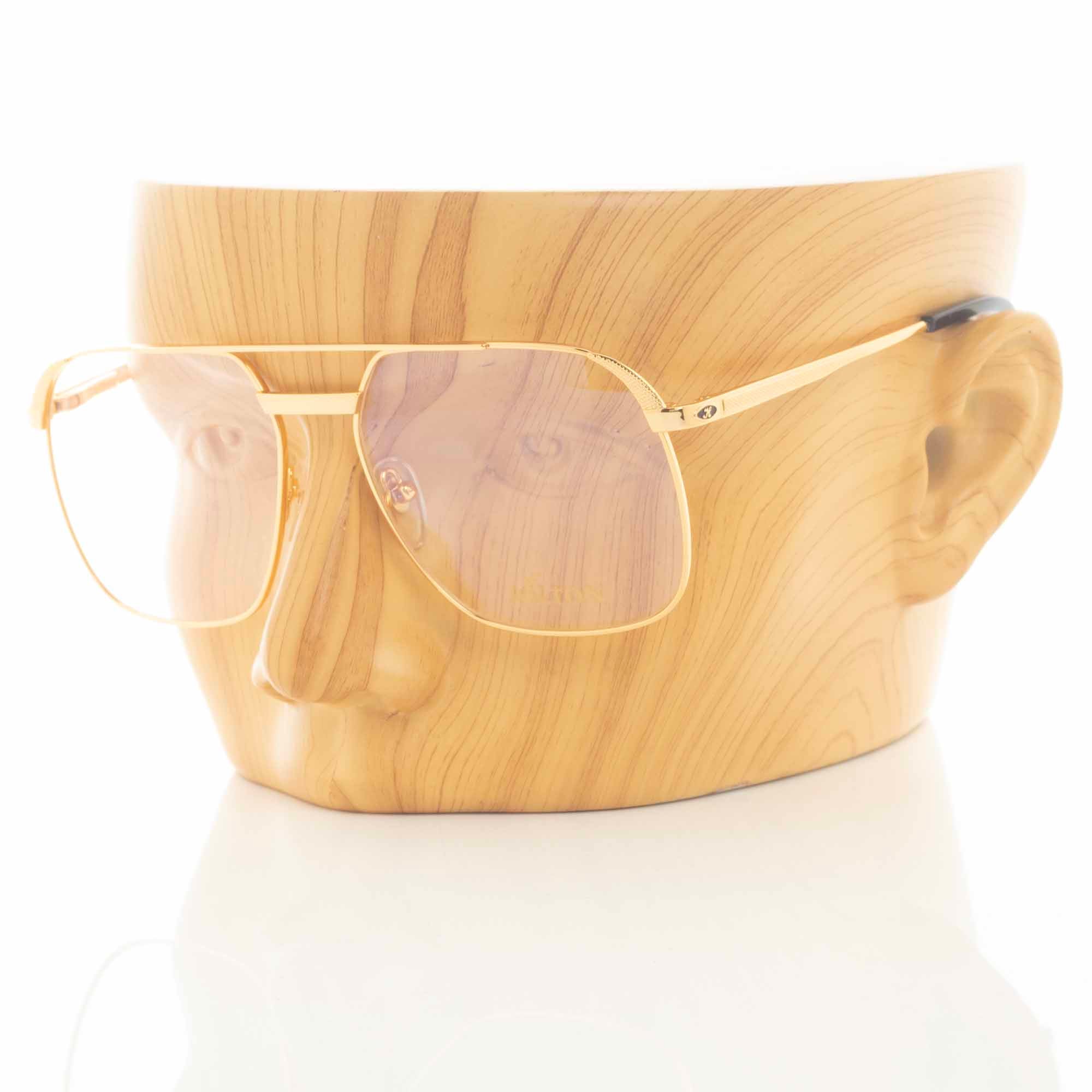 HILTON - CLASS 010 - 995