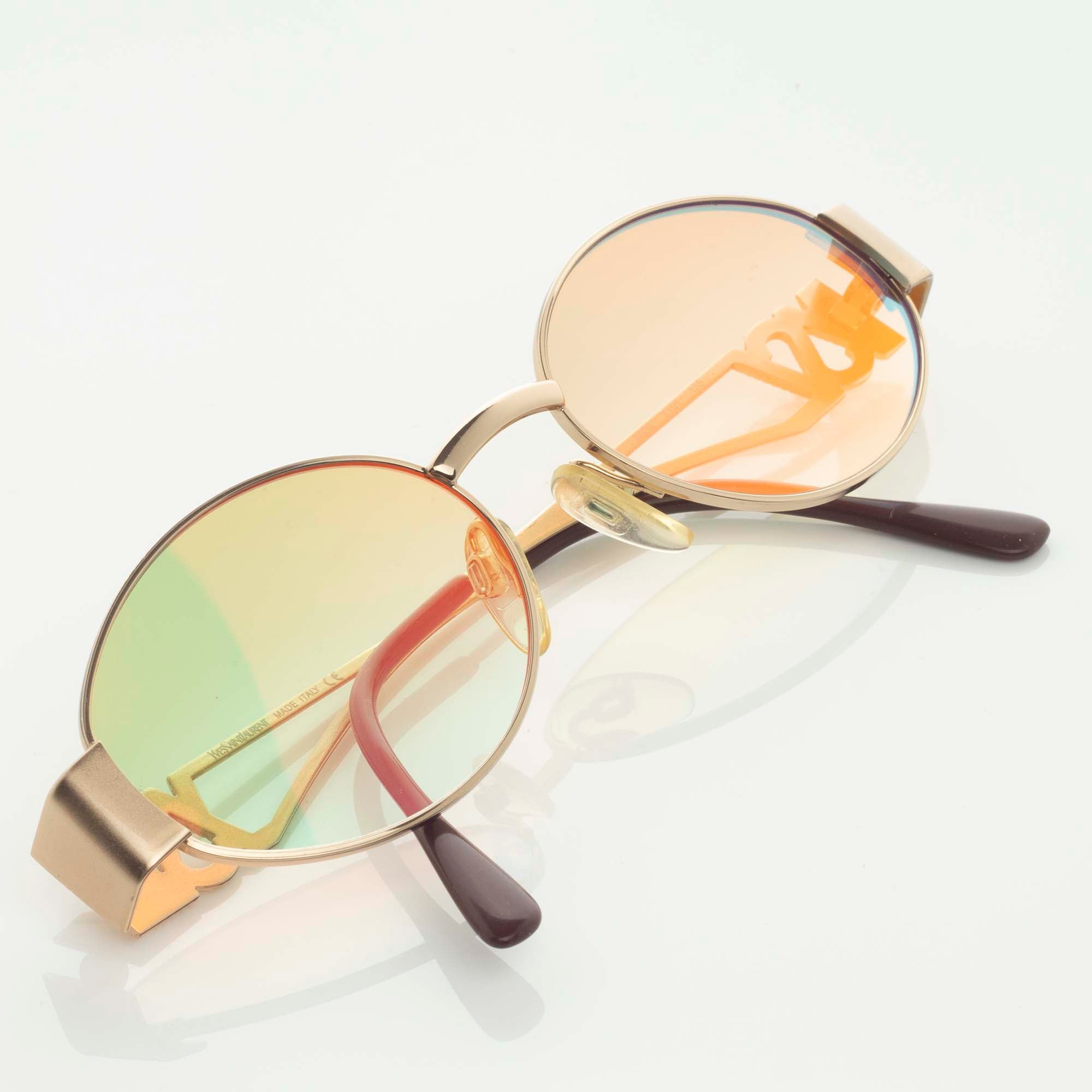 YVES SAINT LAURENT - 6039 Y101