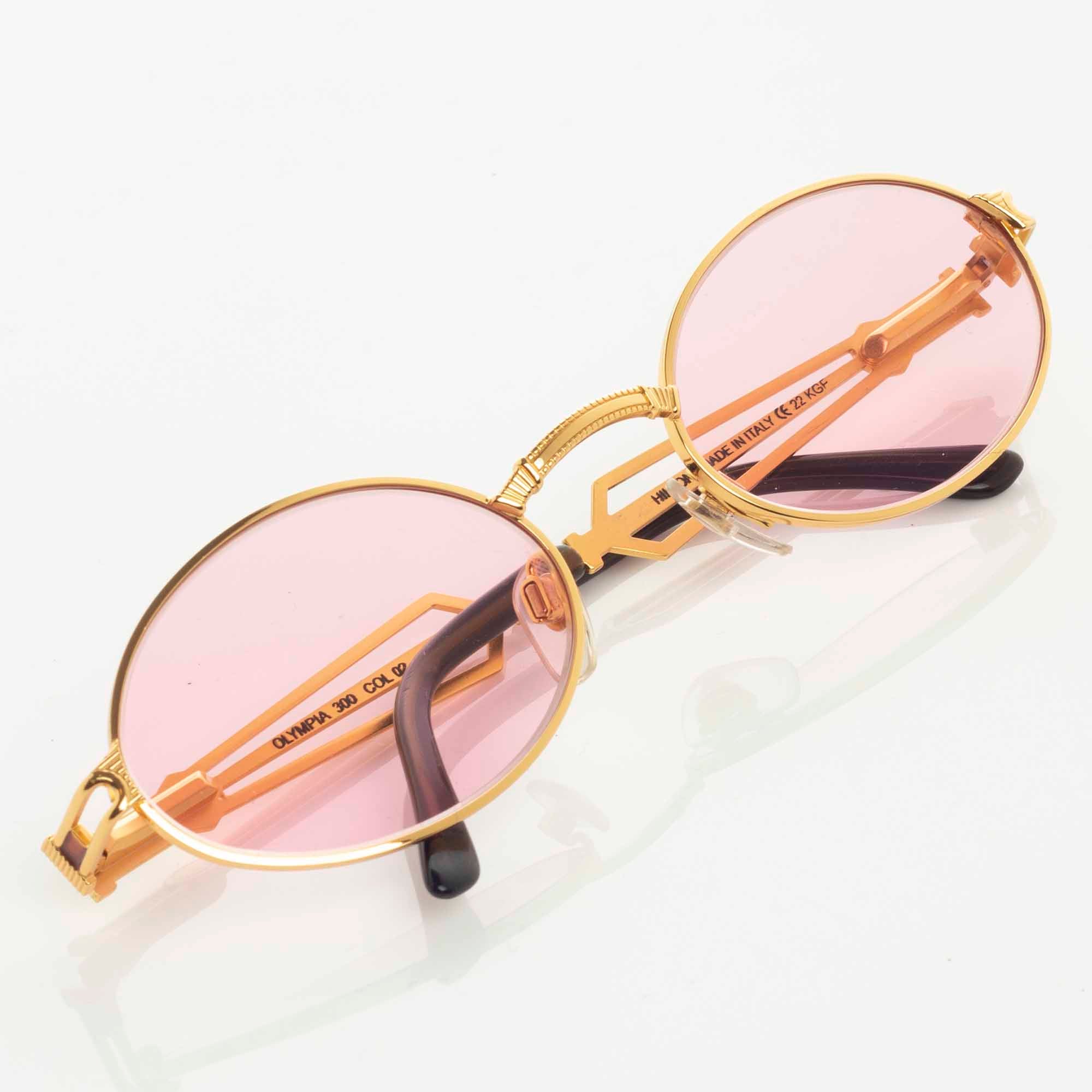 HILTON - OLYMPIA 300 COL 02